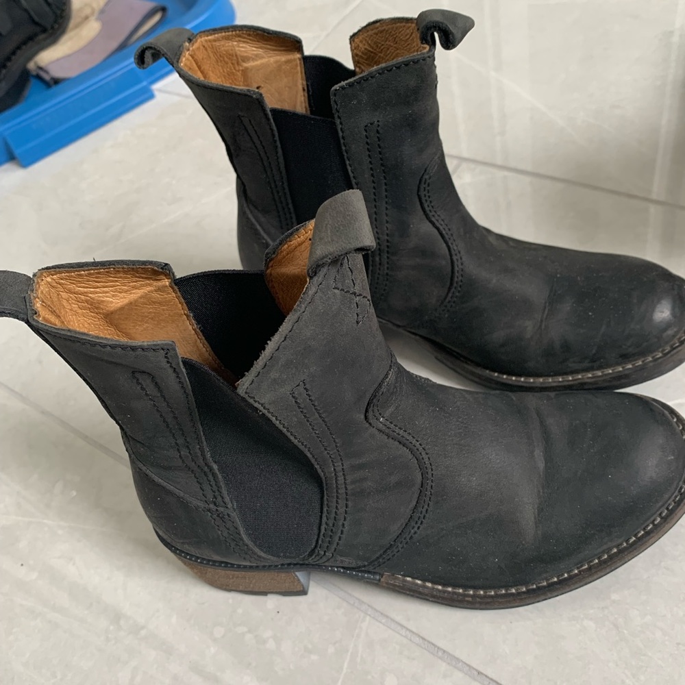 PLDM Chelsea boot by Palladium